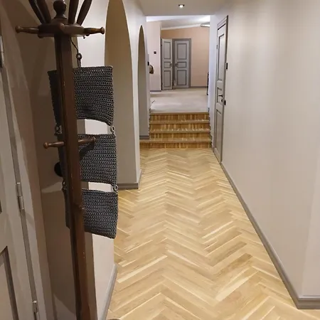 Saunaga Korter Sisehoovis Apartamento *